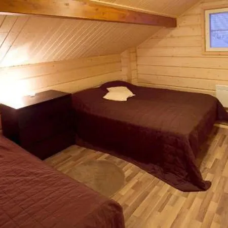 Holiday Vuosselin Kataja 7 *