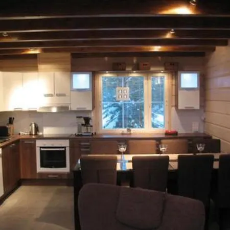 Holiday Vuosselin Kataja 7 * Рука